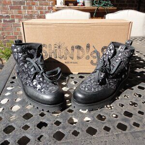 SHINDIG Women's Black & Silver Suede Lace Up Ankle Boots Size 7B